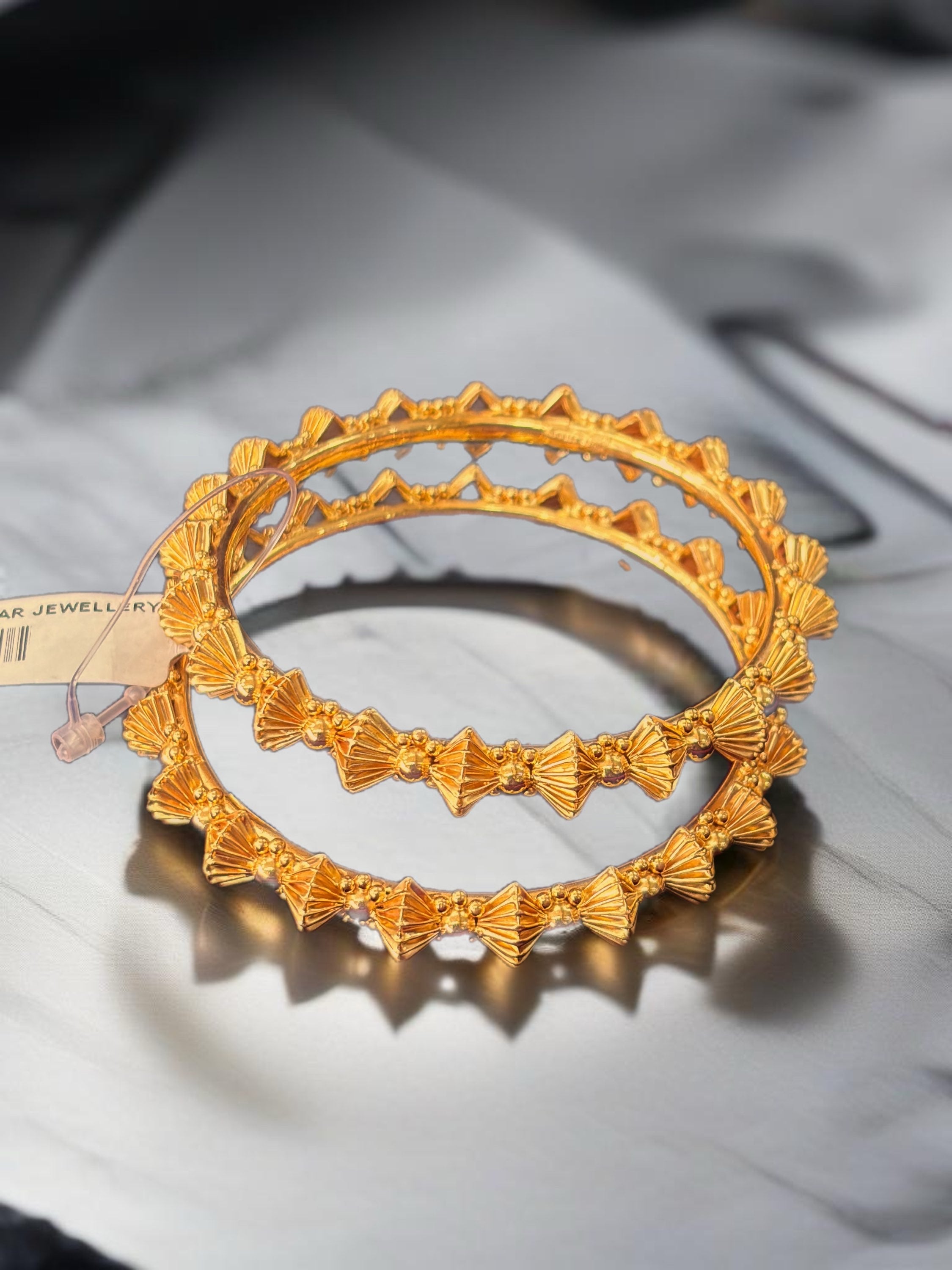 Hand Crafting Leaf Bangles, 916 22K , 35.880 image 2