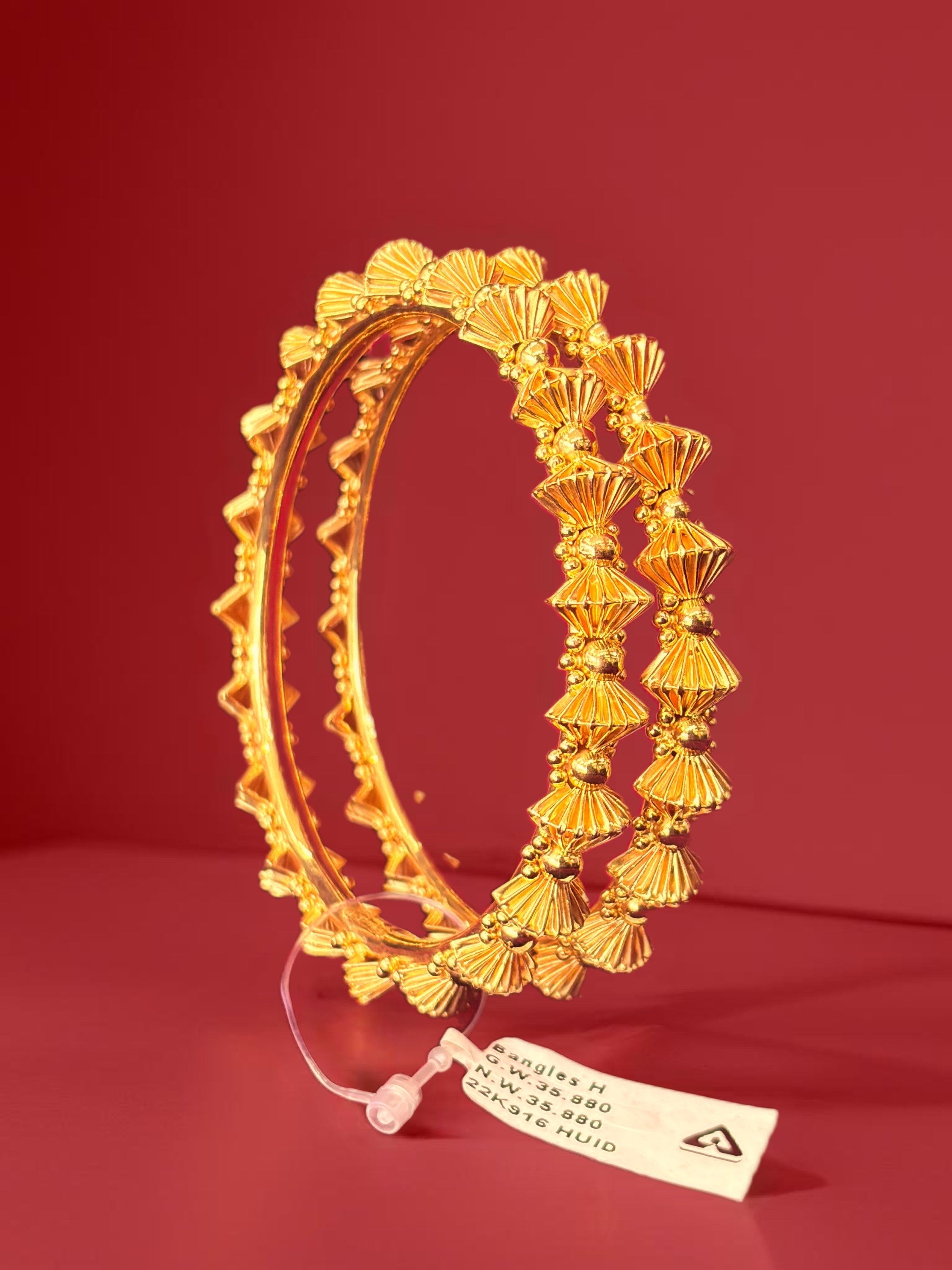 Hand Crafting Leaf Bangles, 916 22K , 35.880 image 0